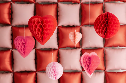 Party Deco - קישוט כוורת נייר Hearts, mix, 20-30 cm: 1pkt/3pc. - תמונה 2
