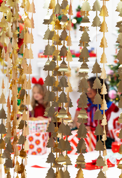 Party Deco - וילון מסיבה - Christmas trees, gold, 100x245cm - תמונה 4