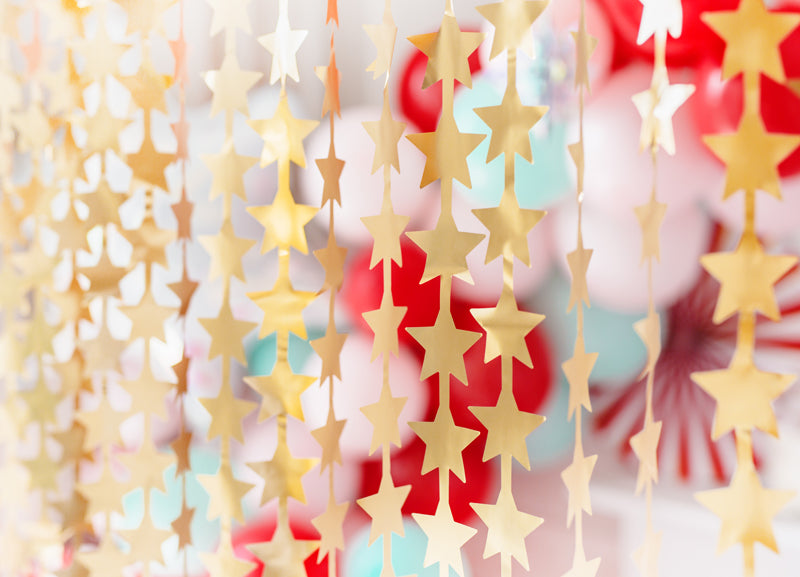 Party Deco - וילון מסיבה - Stars, gold, 100x245cm - תמונה 2